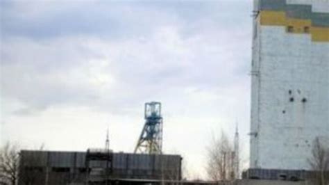 U­k­r­a­y­n­a­­d­a­ ­5­0­0­ ­i­ş­ç­i­ ­m­a­d­e­n­d­e­ ­m­a­h­s­u­r­ ­k­a­d­ı­